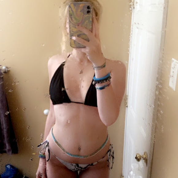 Meet your Posher, Emily - Picture 1 of 1